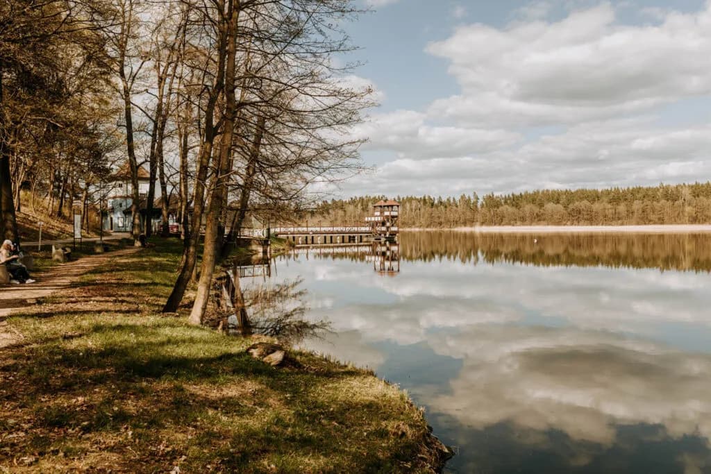 Jezioro Olecko Wielkie: piękne miejsce na wędkowanie i relaks